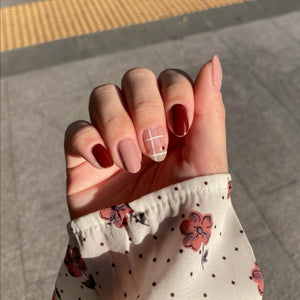 Buy Ada Grid Premium Designer Nail Polish Wraps & Semicured Gel Nail Stickers at the lowest price in Singapore from NAILWRAP.CO. Worldwide Shipping. Achieve instant designer nail art manicure in under 10 minutes - perfect for bridal, wedding and special occasion.