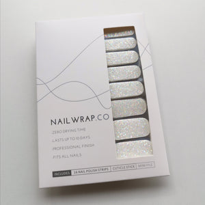 Buy Fairy Dust (Glitter) Premium Designer Nail Polish Wraps & Semicured Gel Nail Stickers at the lowest price in Singapore from NAILWRAP.CO. Worldwide Shipping. Achieve instant designer nail art manicure in under 10 minutes - perfect for bridal, wedding and special occasion.