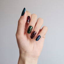 Load image into Gallery viewer, Buy Onyx Premium Designer Nail Polish Wraps &amp; Semicured Gel Nail Stickers at the lowest price in Singapore from NAILWRAP.CO. Worldwide Shipping. Achieve instant designer nail art manicure in under 10 minutes - perfect for bridal, wedding and special occasion.