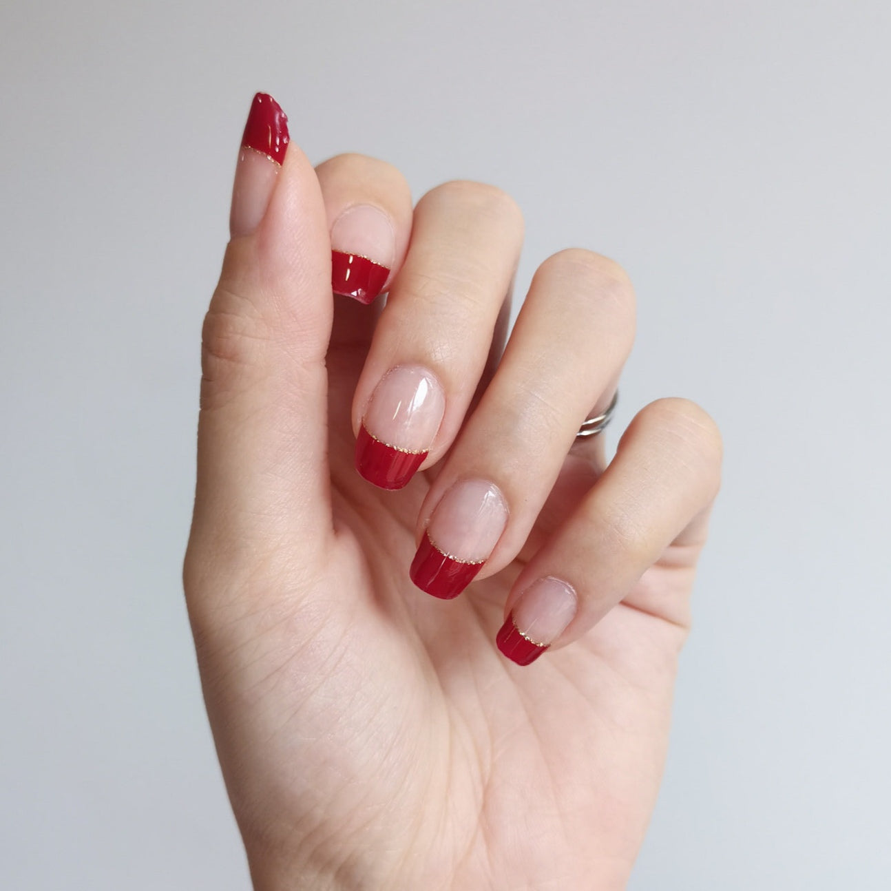 Tilbagetrækning længde Bevidst Audre Red French by NAILWRAP.CO | DIY Self Care Manicure Kit