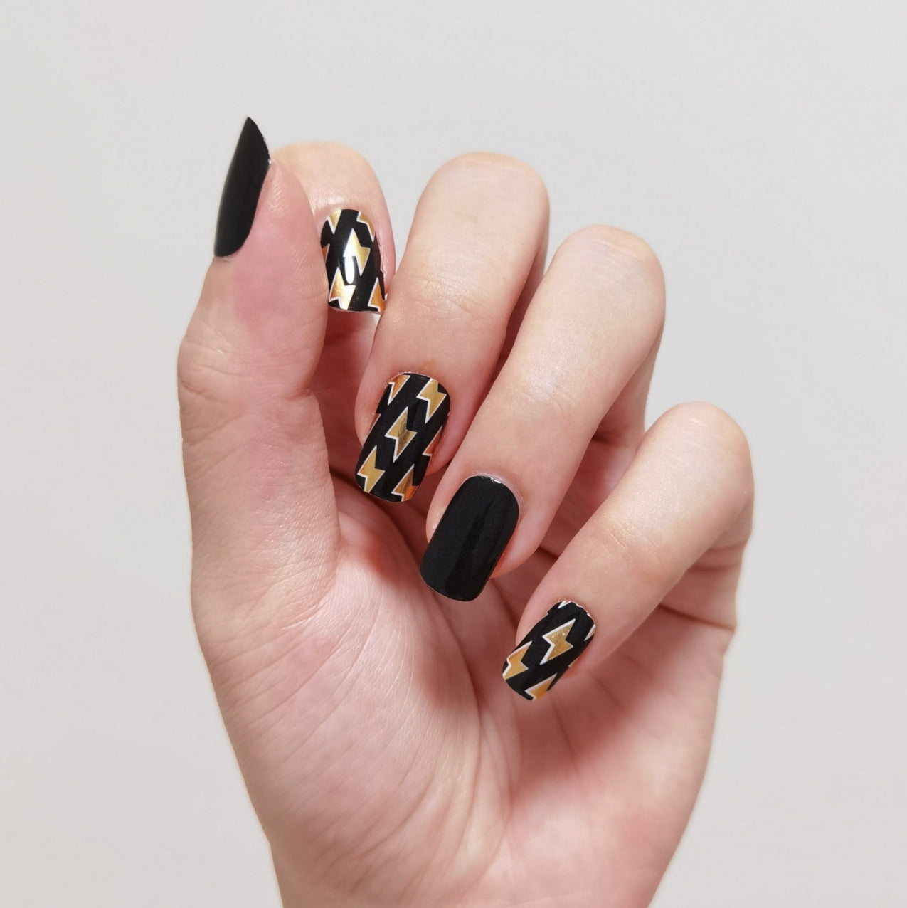 Black Lightning Bolt Nail Art That Stuns