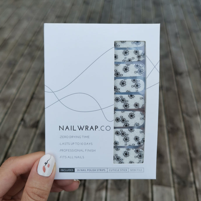 Buy Ora Floral Monochrome Overlay Premium Designer Nail Polish Wraps & Semicured Gel Nail Stickers at the lowest price in Singapore from NAILWRAP.CO. Worldwide Shipping. Achieve instant designer nail art manicure in under 10 minutes - perfect for bridal, wedding and special occasion.