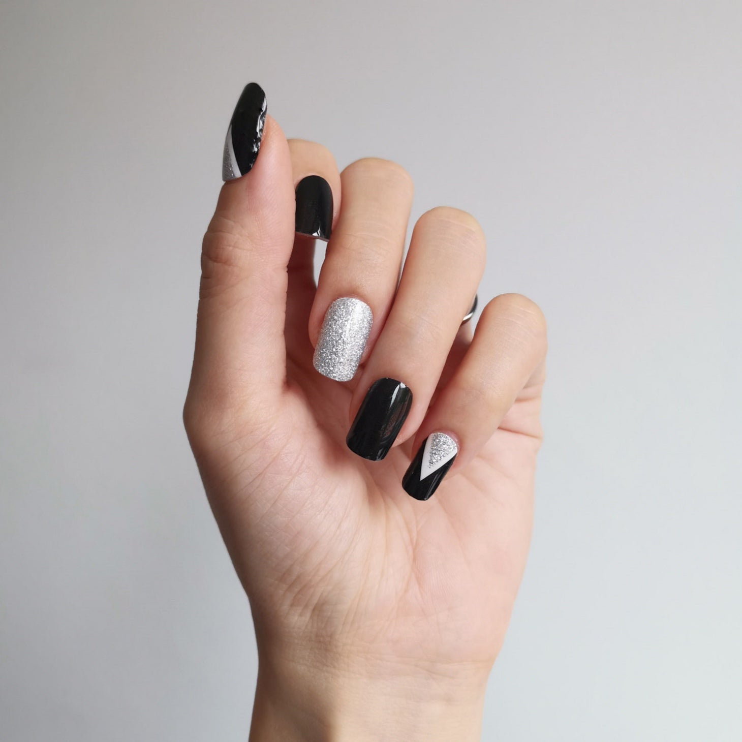 Simple Black Nails With Gray Glitter Accent Nail Salon Pro, 42% OFF