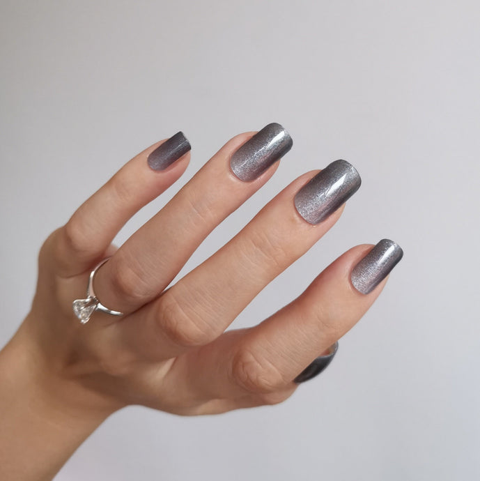 Buy Grey Hue Premium Designer Nail Polish Wraps & Semicured Gel Nail Stickers at the lowest price in Singapore from NAILWRAP.CO. Worldwide Shipping. Achieve instant designer nail art manicure in under 10 minutes - perfect for bridal, wedding and special occasion.