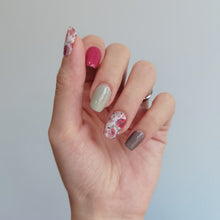 Load image into Gallery viewer, Buy Heather Floral Premium Designer Nail Polish Wraps &amp; Semicured Gel Nail Stickers at the lowest price in Singapore from NAILWRAP.CO. Worldwide Shipping. Achieve instant designer nail art manicure in under 10 minutes - perfect for bridal, wedding and special occasion.