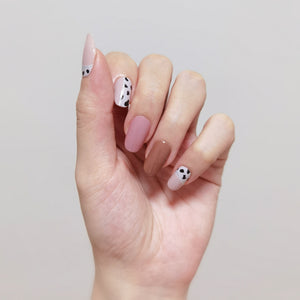 Buy Happy Trails Premium Designer Nail Polish Wraps & Semicured Gel Nail Stickers at the lowest price in Singapore from NAILWRAP.CO. Worldwide Shipping. Achieve instant designer nail art manicure in under 10 minutes - perfect for bridal, wedding and special occasion.