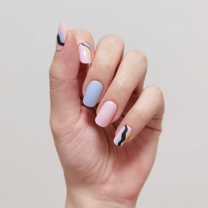 Buy Making Waves Premium Designer Nail Polish Wraps & Semicured Gel Nail Stickers at the lowest price in Singapore from NAILWRAP.CO. Worldwide Shipping. Achieve instant designer nail art manicure in under 10 minutes - perfect for bridal, wedding and special occasion.