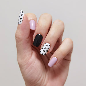 Buy Heart's Content 🖤 Premium Designer Nail Polish Wraps & Semicured Gel Nail Stickers at the lowest price in Singapore from NAILWRAP.CO. Worldwide Shipping. Achieve instant designer nail art manicure in under 10 minutes - perfect for bridal, wedding and special occasion.