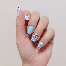Load image into Gallery viewer, Buy Everglade Garden Premium Designer Nail Polish Wraps &amp; Semicured Gel Nail Stickers at the lowest price in Singapore from NAILWRAP.CO. Worldwide Shipping. Achieve instant designer nail art manicure in under 10 minutes - perfect for bridal, wedding and special occasion.