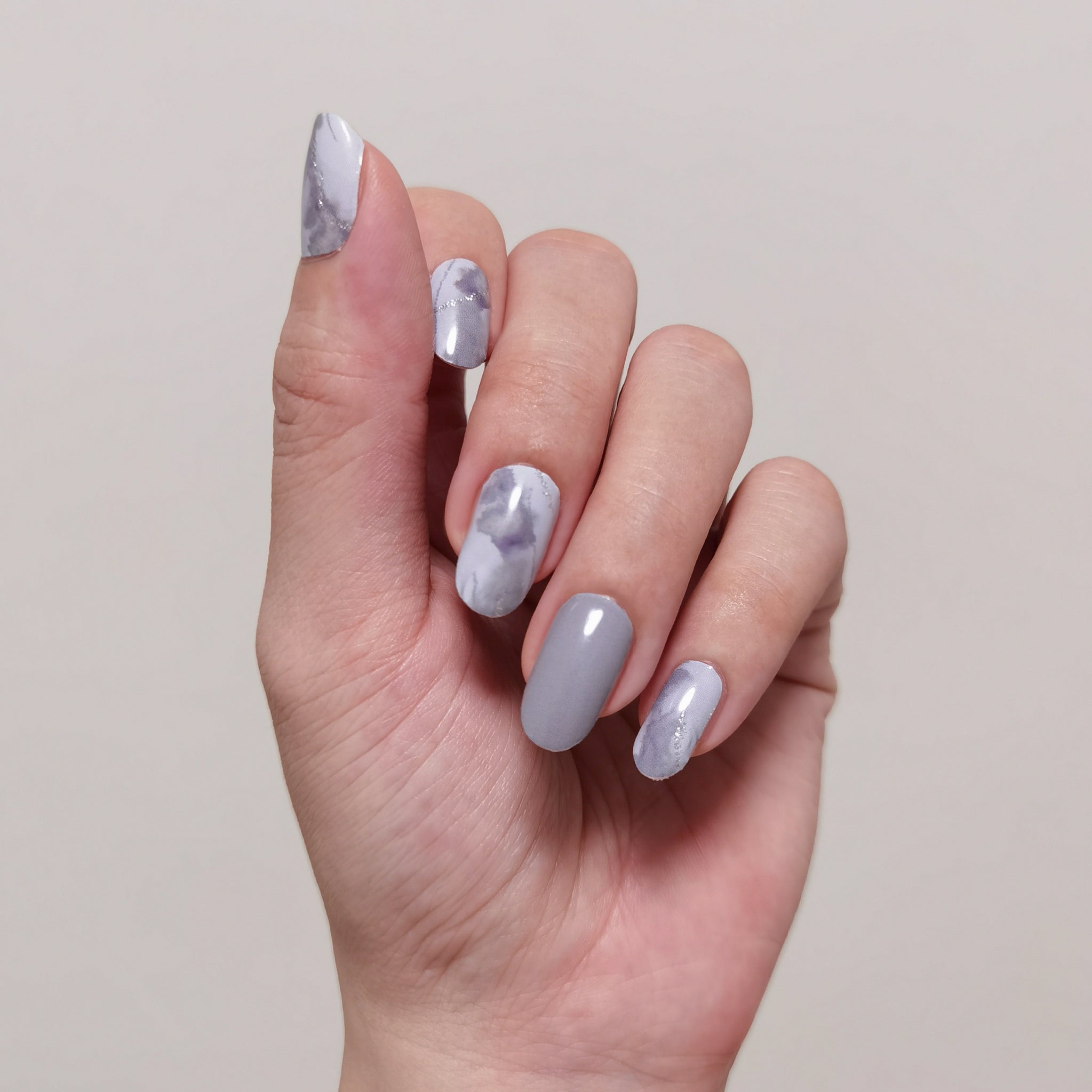 Nail Art Marble That Shines with Elegance