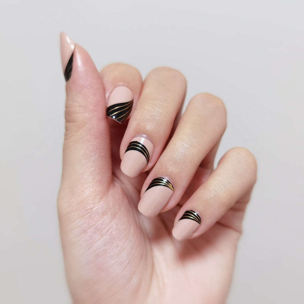 Buy Mod Parade Premium Designer Nail Polish Wraps & Semicured Gel Nail Stickers at the lowest price in Singapore from NAILWRAP.CO. Worldwide Shipping. Achieve instant designer nail art manicure in under 10 minutes - perfect for bridal, wedding and special occasion.
